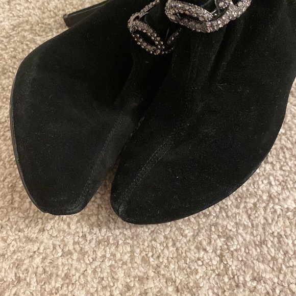 ankle stylish booties, heels, decoration - Picture 9 of 11